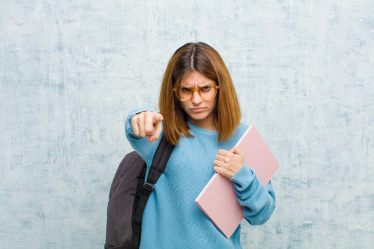 Studentka_z_książką